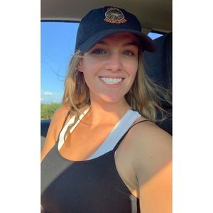 Meet your Posher, Clara